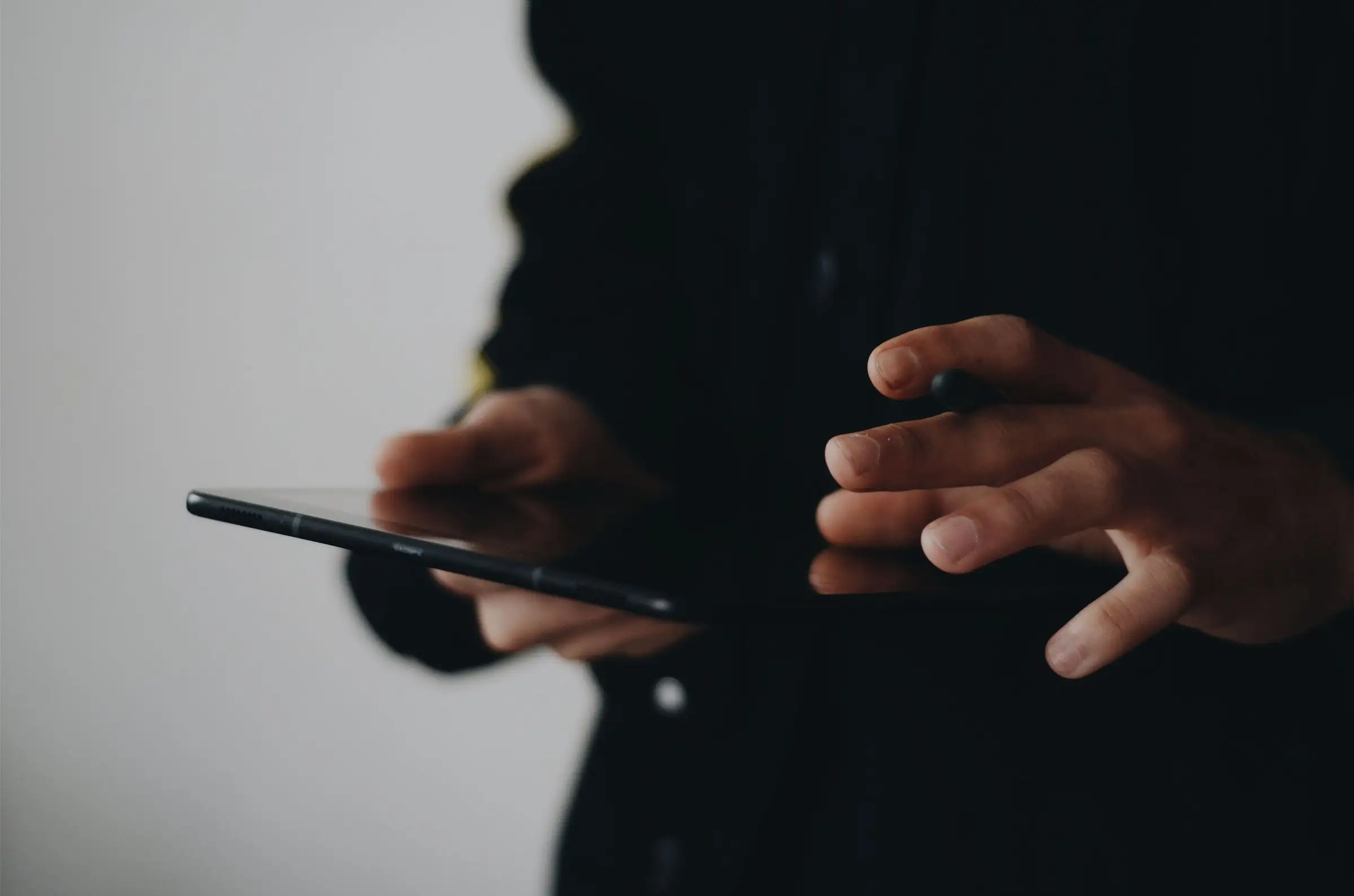 Hands holding a phone